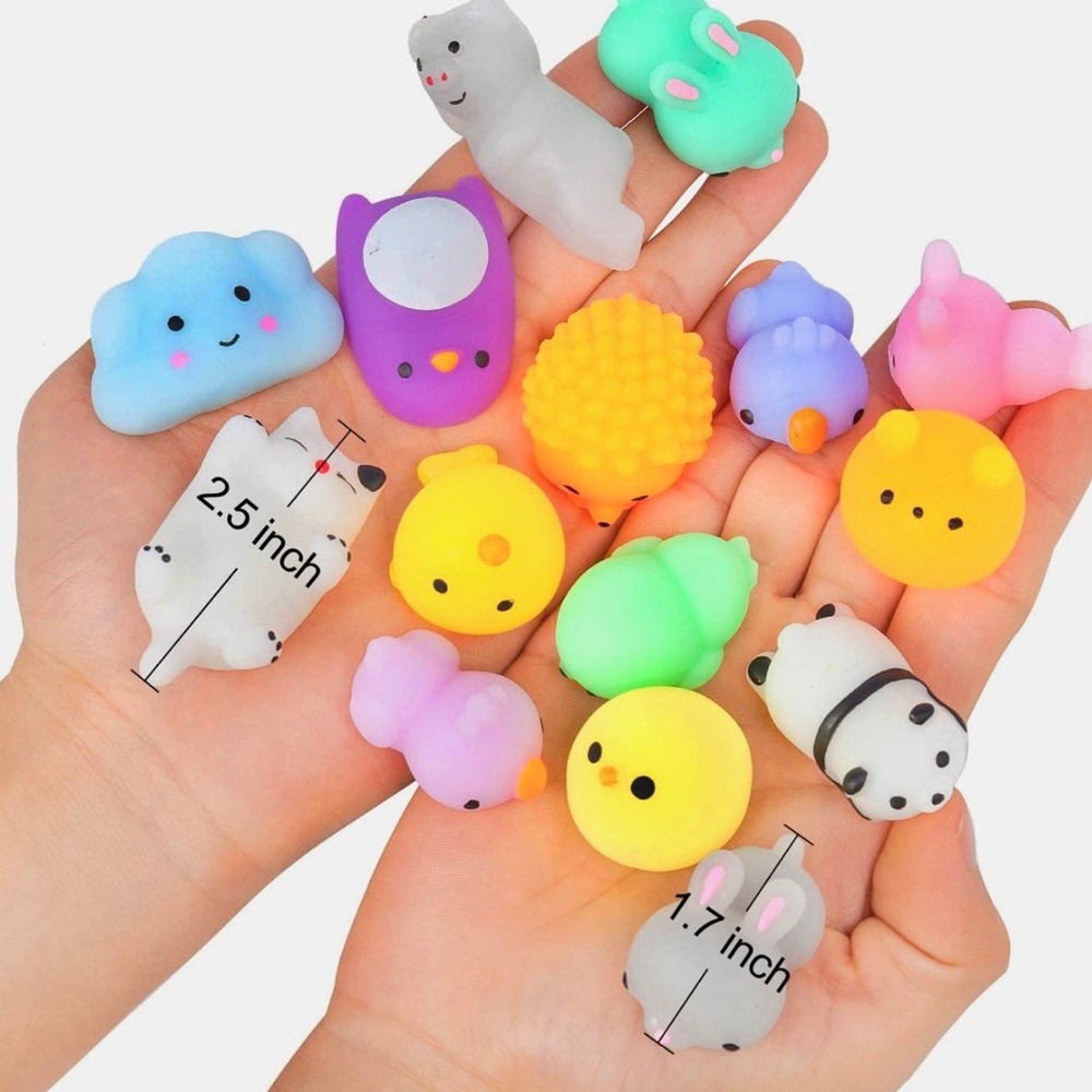 Squishy Mochi Croc Charm - Picture 5 of 5